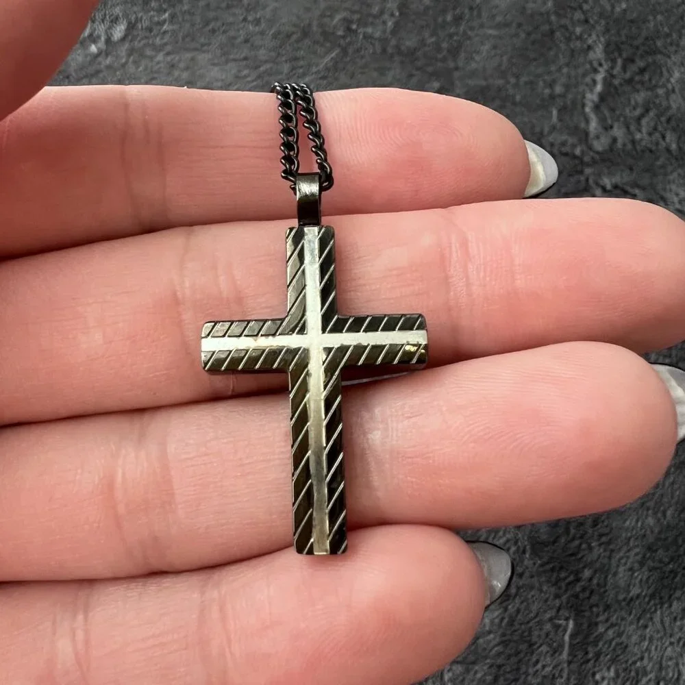 NWT Black Stainless Steel‎ Cross 21' Long